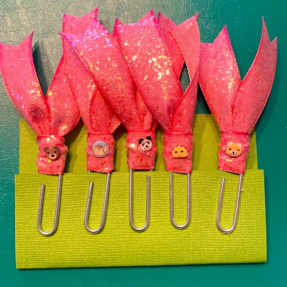 CUTE HANDMADE PAPER CLIPS